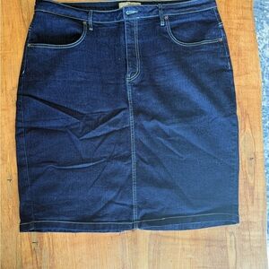 Hybrid & Company Dark Blue Pencil Skirt